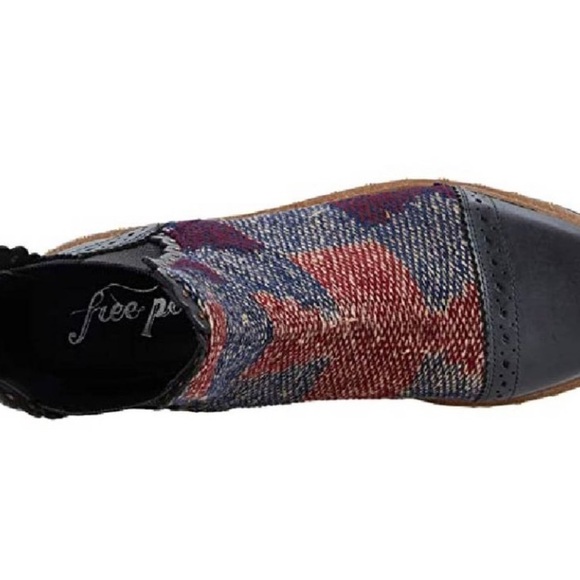NEW FREE PEOPLE atlas Chelsea kilim boots in blue combo size 36 - Picture 5 of 12